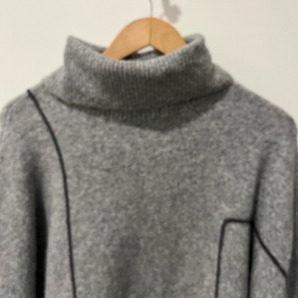 Zara Grey Turtleneck, Size Medium, NWT - Picture 4 of 10